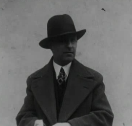 Eduard Veterman (met hoed)