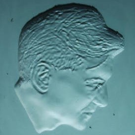 Detail van het monument van A. den Doolaard in Ohrid